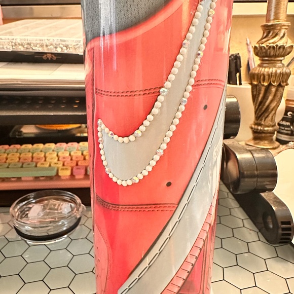 HOGG Custom High-end 20 oz Tumblers - Picture 4 of 15